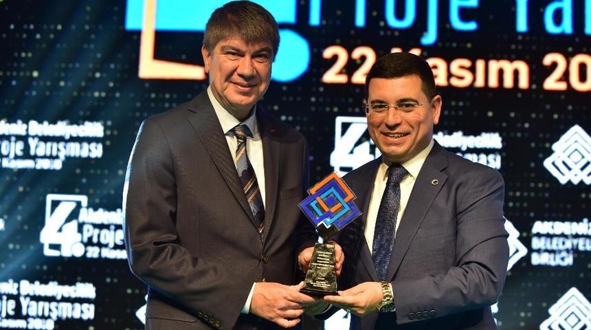 Kepez&rsquo;e 2 &ouml;d&uuml;l