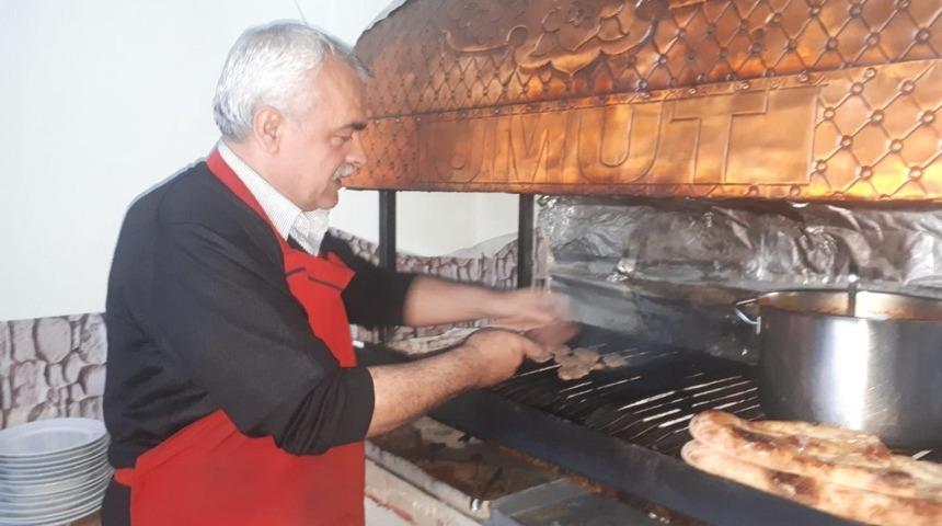 Altıntaş&rsquo;ın 40 yıllık k&ouml;ftecisi