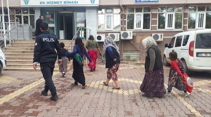 Hırsızlık ş&uuml;phelisi 5 kadın g&ouml;zaltına alındı