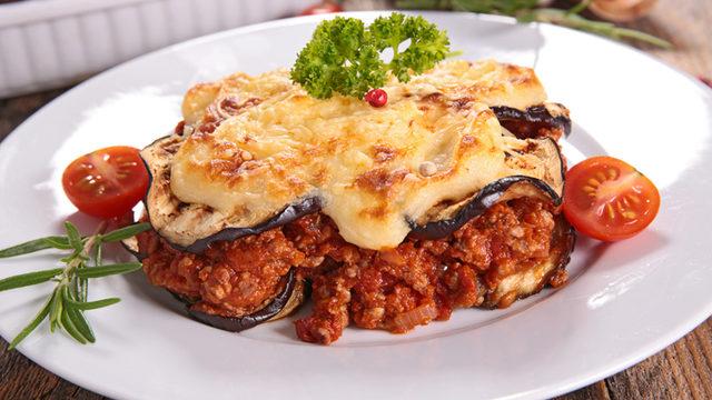 Patlıcan yemekleri tarifleri: Etli – etsiz çeşitli patlıcan yemekleri pratik videolu tarifleri 