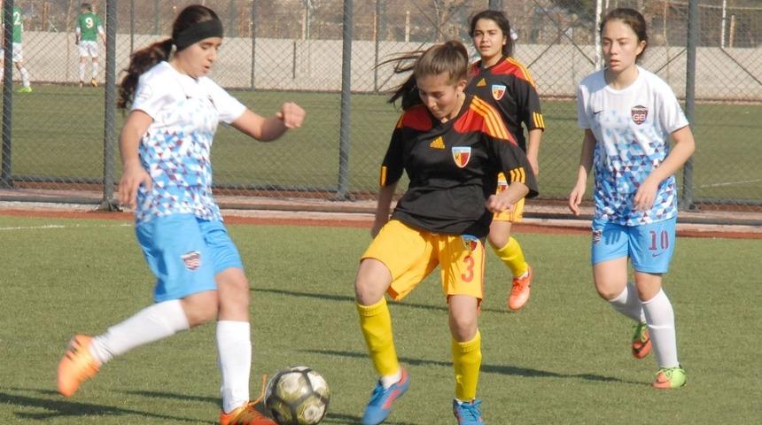 Kadınlar 3. Futbol Ligi 9. Grup’ta Kayseri haftası