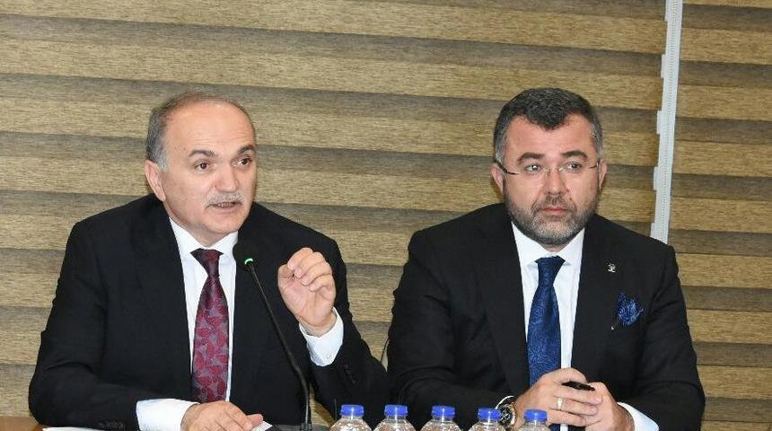 AK Parti&rsquo;nin D&uuml;zce Başkan adayı Faruk &Ouml;zl&uuml;