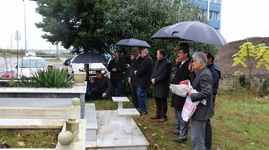 Merhum öğretmenlere vefa