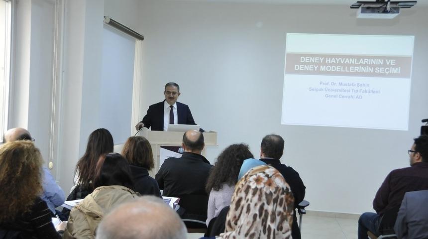 Rekt&ouml;r Şahin&rsquo;den &ouml;ğrencilere ders