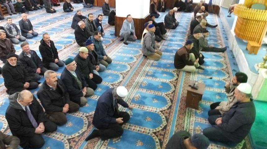 Burhaniye&rsquo;de ebediyete intikal etmiş &ouml;ğretmenler i&ccedil;in mevlit okundu