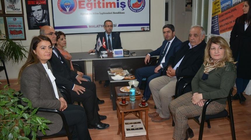 Enver Kiraz’dan Eğitim İş sendikasına ziyaret