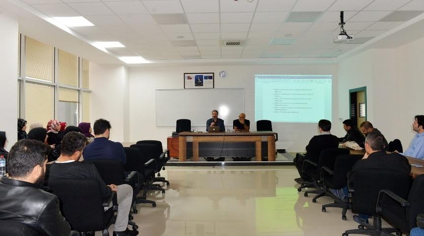 Son dönem Osmanlı düşüncesinde Doğu ve Batı algısı SAÜ’de konuşuldu