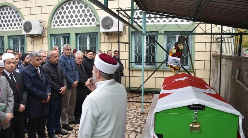 Şehit babası Niyazi Ceylan&rsquo;ın acı g&uuml;n&uuml;