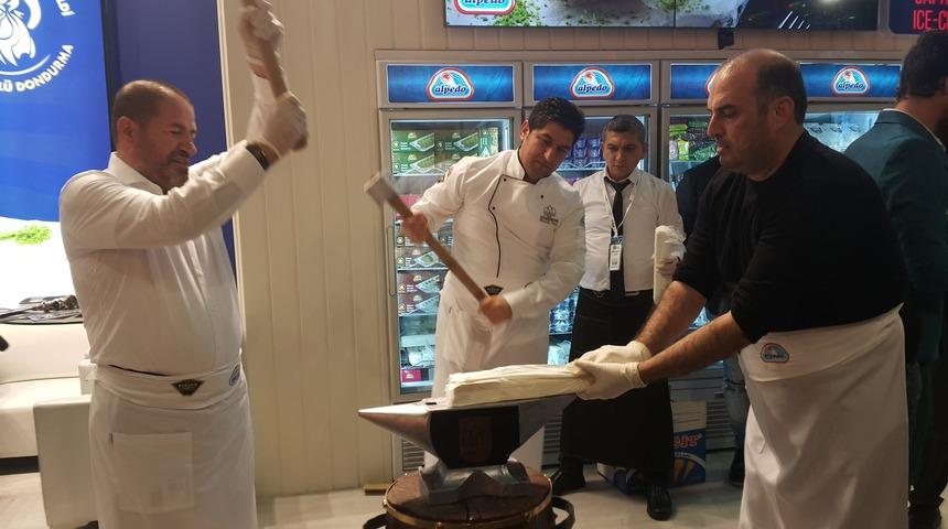 Alpedo&rsquo;dan re&ccedil;etelere konu olan dondurma