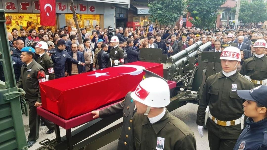 Şehit Teğmen son yolculuğuna uğurlandı