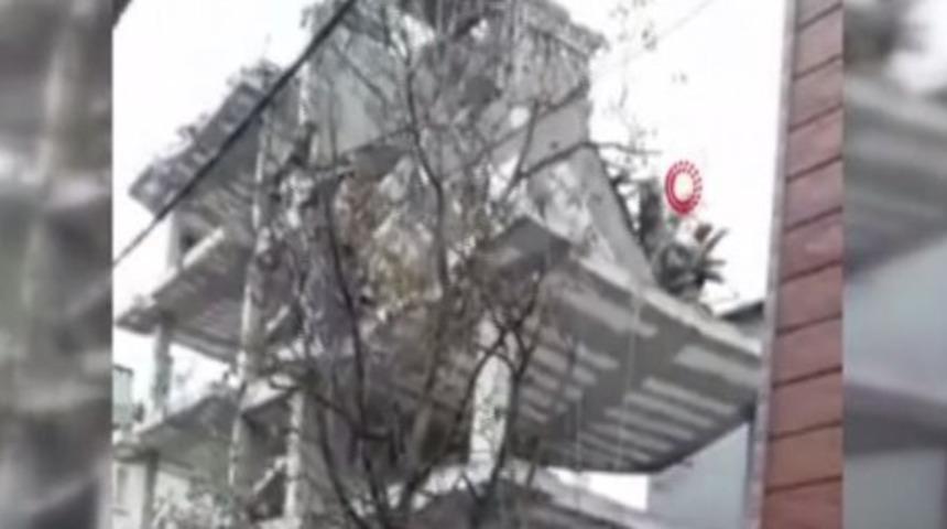 Tuzla'da inşaat halindeki 8 katlı bina çöktü