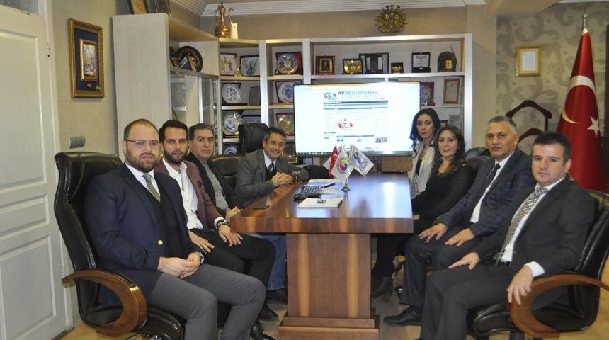 Karab&uuml;k TSO Akreditasyon belgesini yenileme hakkını kazandı