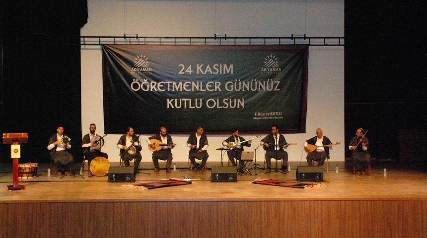 &Ouml;ğretmenler Harfhane grubuyla eğlendi