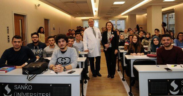 Öğretmenler günü SANKO Üniversitesi’nde de kutlandı