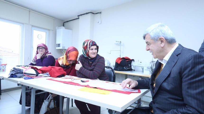 Başkan Karaosmanoğlu KO-MEK kursiyerleriyle buluştu