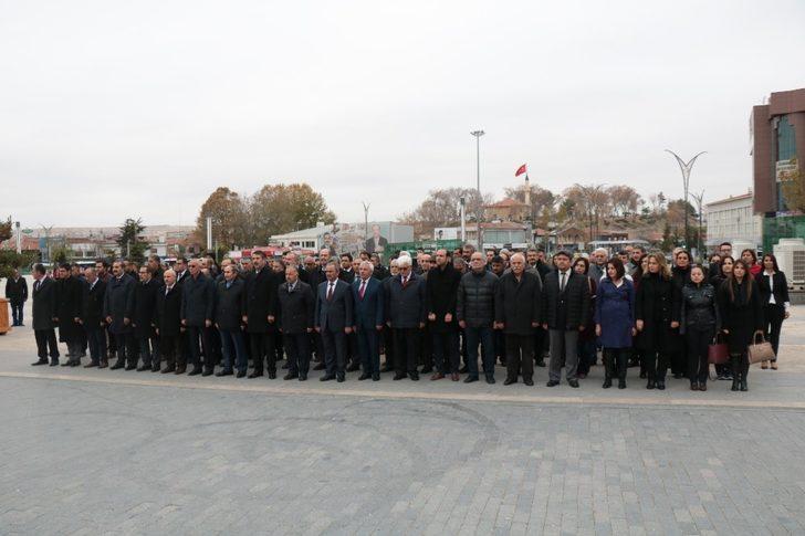 Kırşehir’de Öğretmenler Günü kutlandı G2