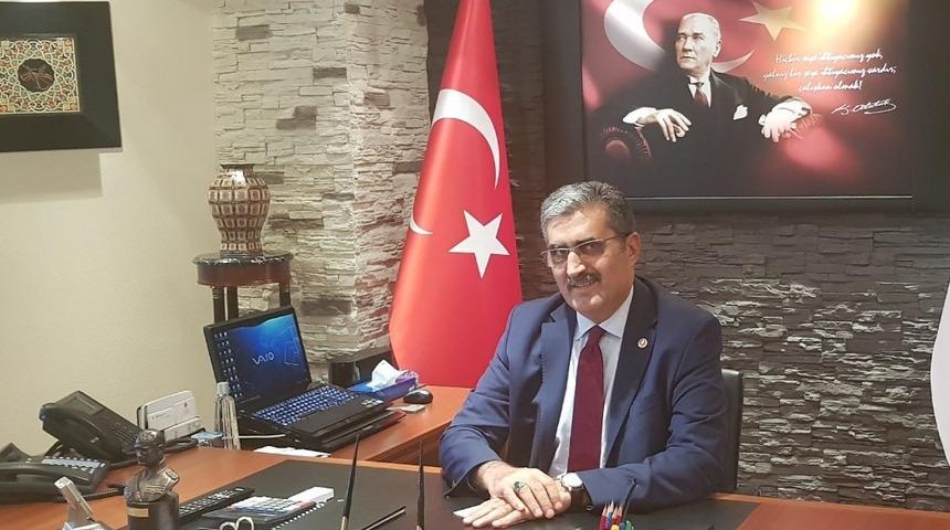 Recep Konuk: &ldquo;&Ouml;ğretmenler toplumun mimarlarıdır&rdquo;