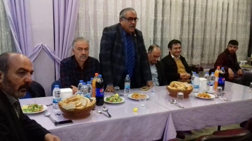 T&uuml;rk Eğitim Sen &ouml;ğretmenlerle akşam yemeğinde bir araya geldi