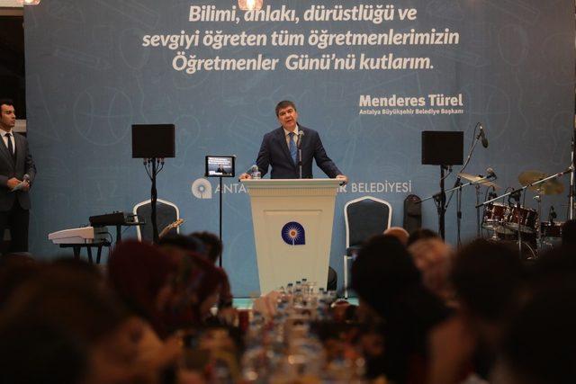 Büyükşehir’den Öğretmenler Günü kutlaması