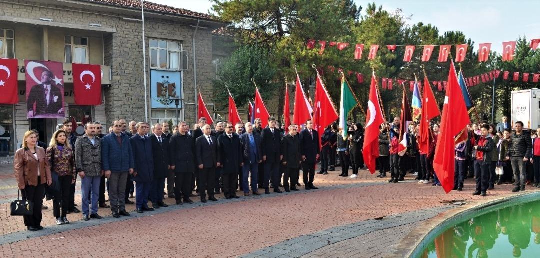 Elazığ&rsquo;da, &lsquo;&Ouml;ğretmenler G&uuml;n&uuml;&rsquo; kutlamaları