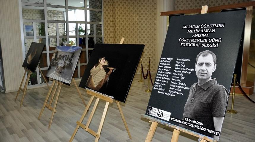 Hayatını kaybeden eğitimci i&ccedil;in fotoğraf sergisi a&ccedil;ıldı