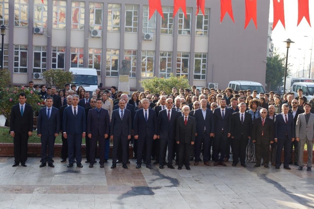 Aydın&rsquo;da &Ouml;ğretmenler G&uuml;n&uuml; kutlandı