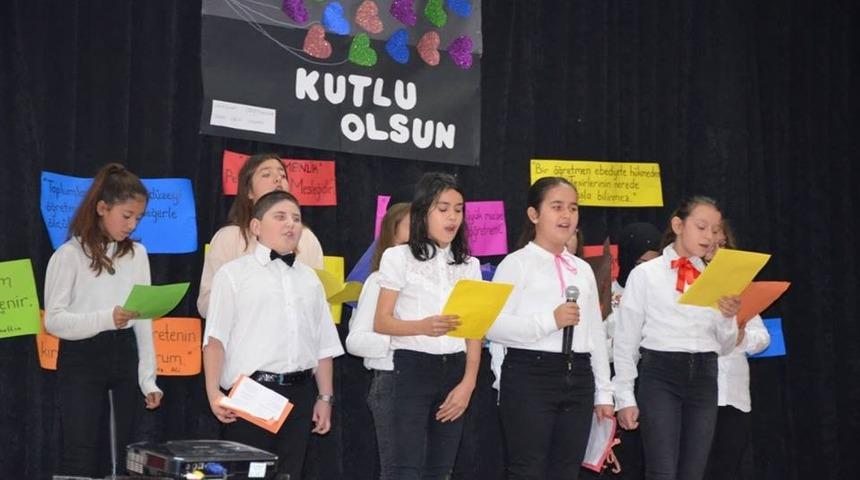 Bayırk&ouml;y&rsquo;de &Ouml;ğretmenler G&uuml;n&uuml; kutlamaları