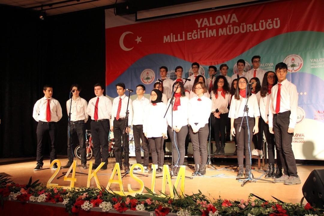 Yalova&rsquo;da &Ouml;ğretmenler G&uuml;n&uuml; coşkuyla kutlandı