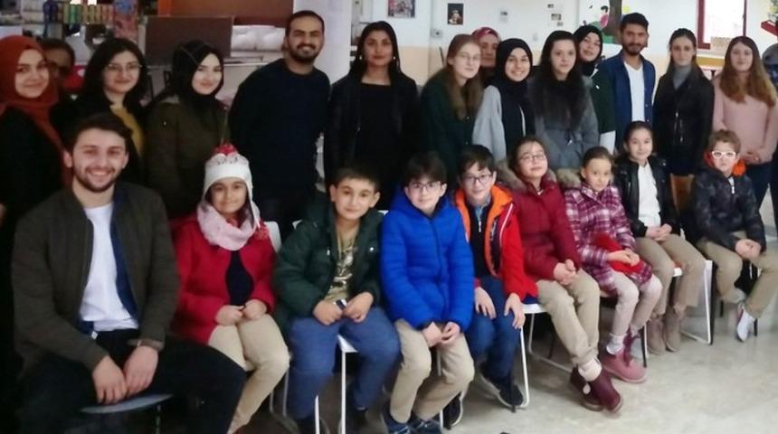 &Ouml;ğrencilerden geleceğin &ouml;ğretmenlerine anlamlı ziyaret