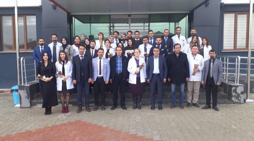 Van OSB Başkanı Aslan, &ouml;ğretmenler g&uuml;n&uuml;n&uuml; kutladı