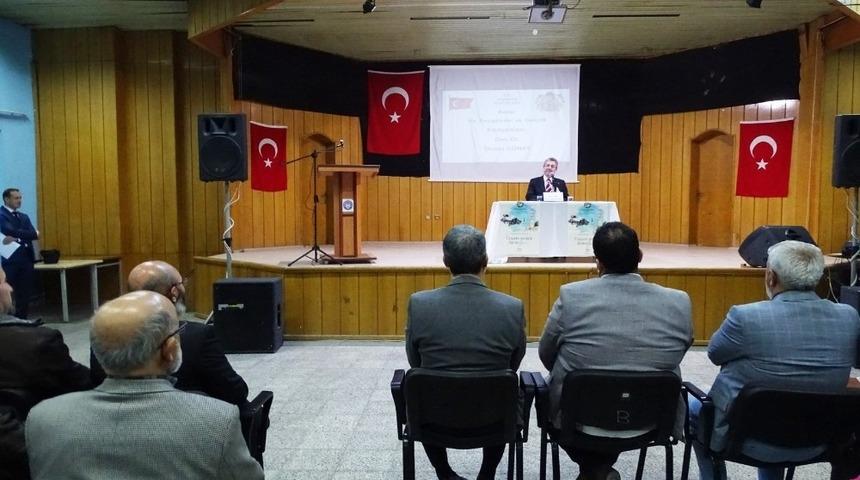 Hisarcık&rsquo;ta &rsquo;Peygamberimiz ve Gen&ccedil;lik&rsquo; konulu konferans