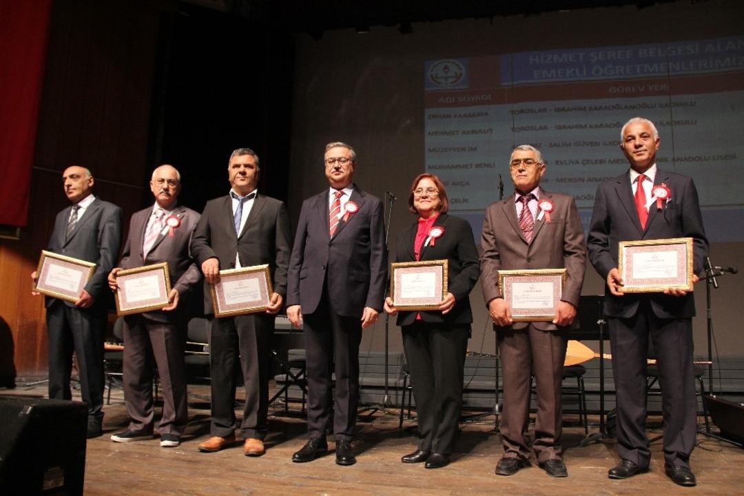 Mersin&rsquo;de 24 Kasım &Ouml;ğretmenler G&uuml;n&uuml; kutlandı