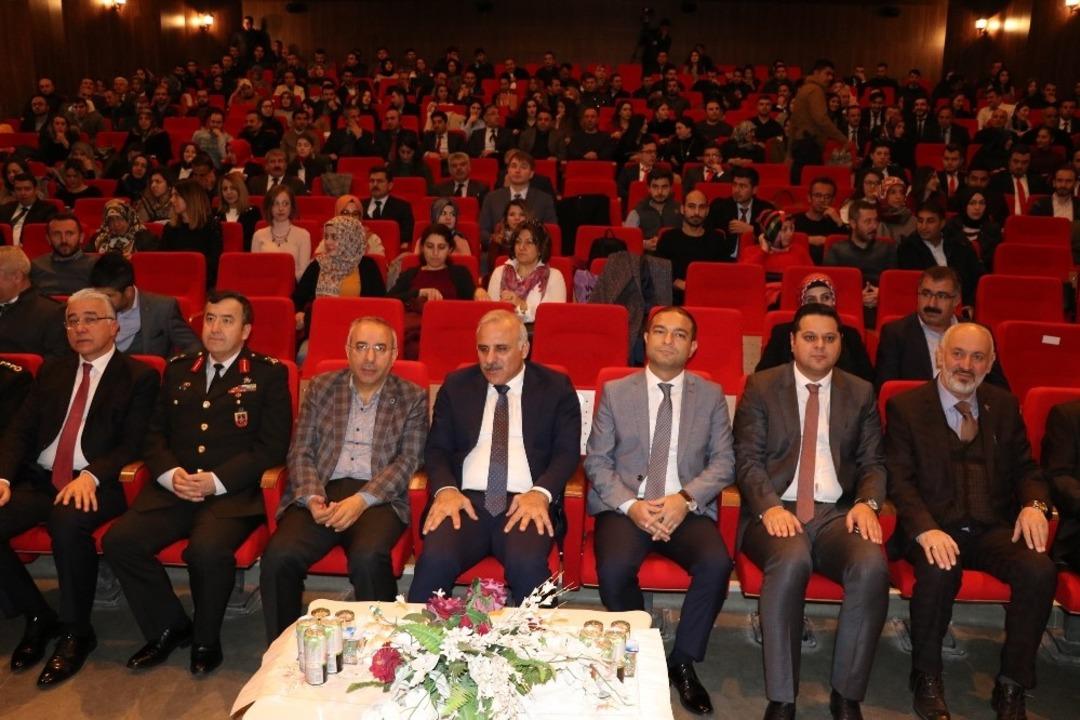 Van&rsquo;da 24 Kasım &Ouml;ğretmenler G&uuml;n&uuml; kutlandı