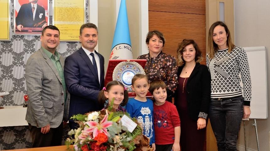 Antalya&rsquo;da 24 Kasım &Ouml;ğretmenler G&uuml;n&uuml; kutlamaları