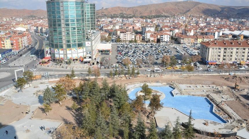 Sel&ccedil;uklu Parkında &ccedil;alışmalar s&uuml;r&uuml;yor