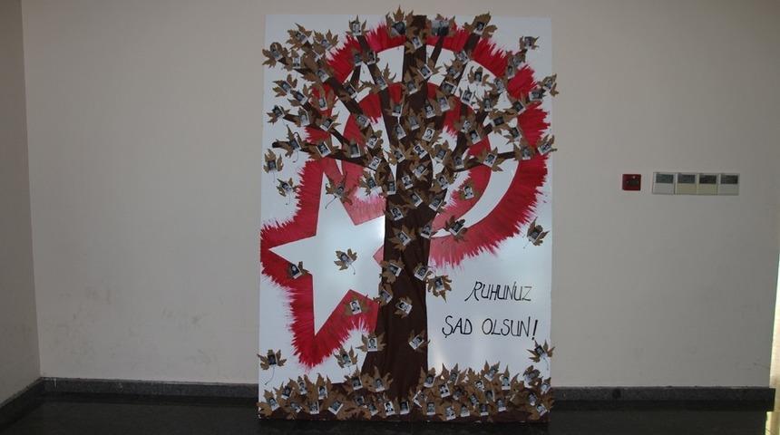 &lsquo;Şehit &ouml;ğretmenler anı ağacı&rsquo; b&uuml;y&uuml;k ilgi g&ouml;rd&uuml;