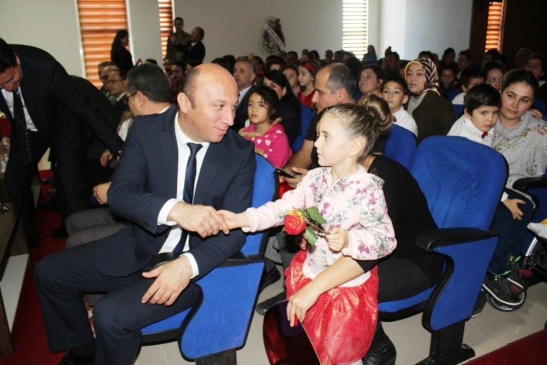 Ayvalık&rsquo;ta &ouml;ğretmenlerin hatırlanma coşkusu