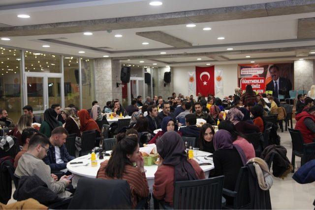 Ahlat’ta öğretmenlere yemek düzenlendi