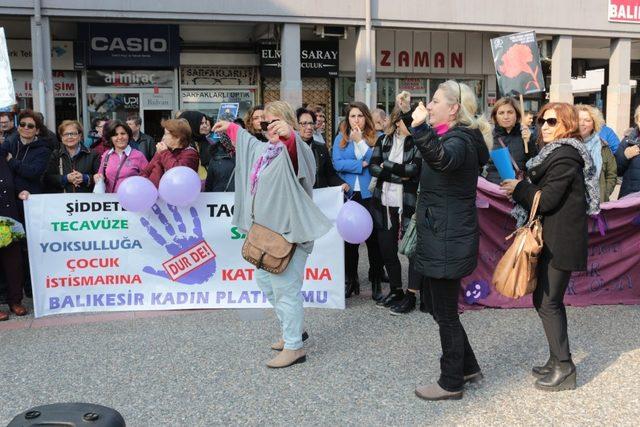 Kadınlar şiddete karşı birleşti