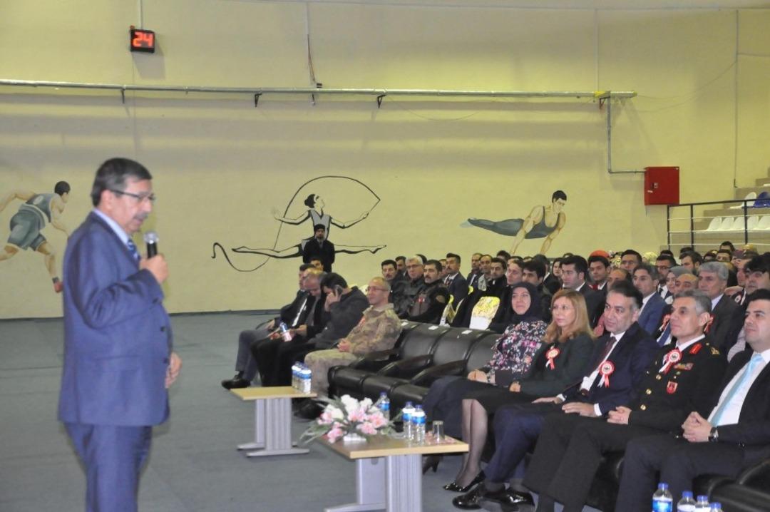 Bitlis&rsquo;te 24 Kasım &Ouml;ğretmenler G&uuml;n&uuml; kutlandı