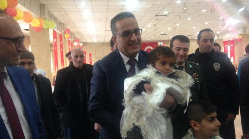 Tuzluca Belediyesi’nce 60 çocuk sünnet ettirildi