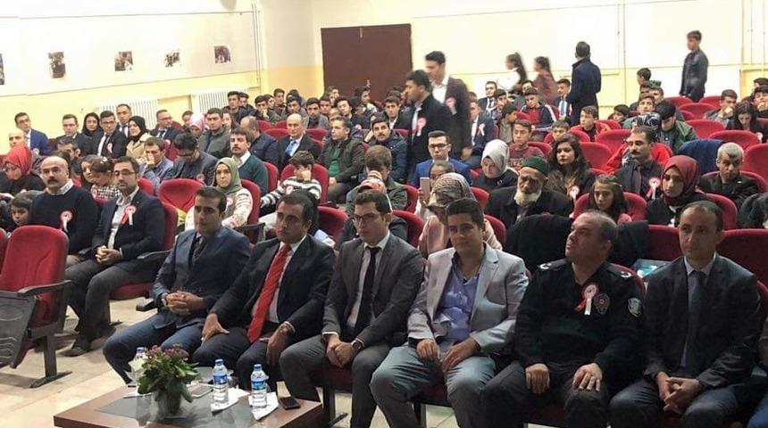 Güroymak’ta 24 Kasım Öğretmenler Günü