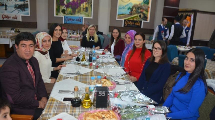 &lsquo;G&ouml;n&uuml;l El&ccedil;ileri&rsquo;nden &ouml;ğretmenlere ziyaret