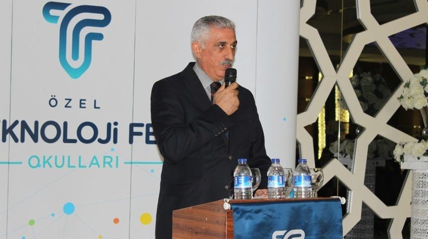 Teknoloji Fen &ouml;ğretmenleri geleneği s&uuml;rd&uuml;rd&uuml;