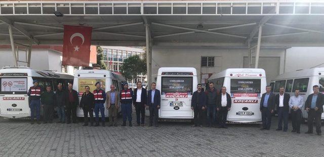 Jandarma toplu taşıma araçlarına trafik uyarı afişleri astı