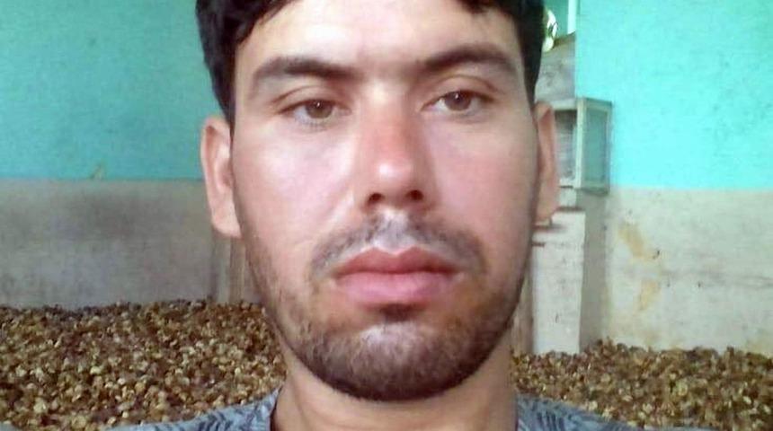 Kimyasaldan etkilenen oğul &ouml;ld&uuml;, baba son anda kurtarıldı