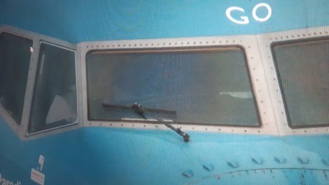 Yolcu u&ccedil;ağını Amsterdam dan İstanbul a bir kral getirdi 1