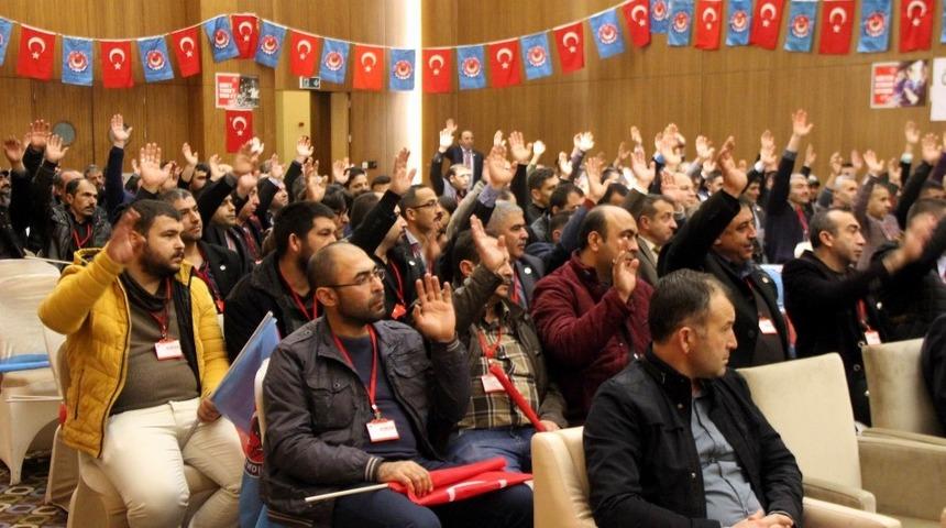 Ali G&ouml;kkaya, "T&uuml;rk Metal Sendikası T&uuml;rkiye&rsquo;de &ouml;nce bir sendikadır"