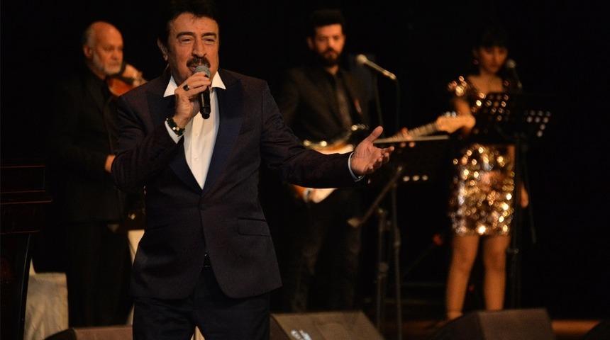 Ahmet Sel&ccedil;uk, en g&uuml;zel şiirlerini &ouml;ğretmenler i&ccedil;in s&ouml;yledi