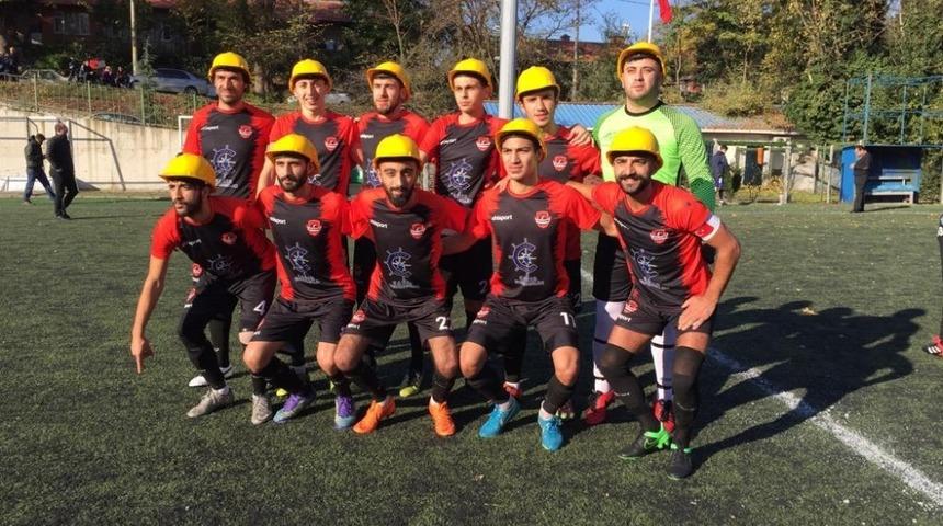 Tepebaşıspor, galibiyeti madencilere armağan etti